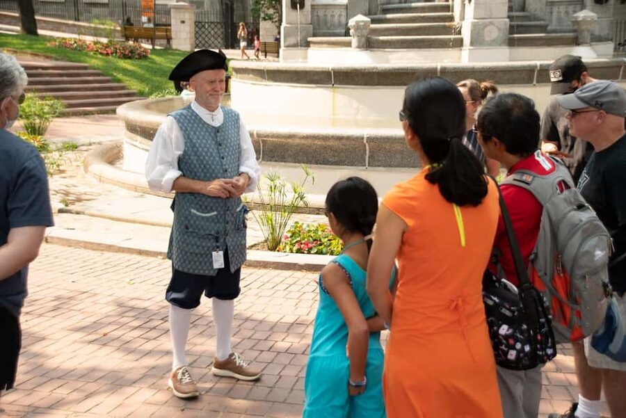 Quebec City: Old Quebec Historical Walking Tour - Key points at a glance