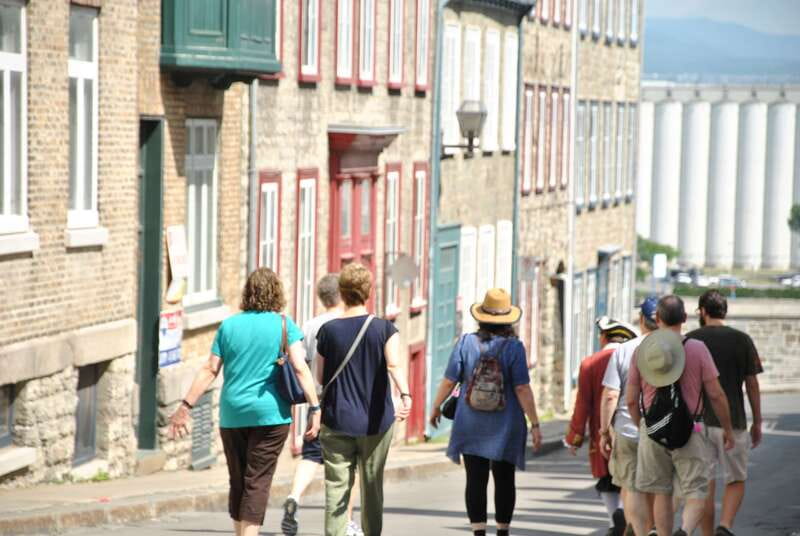 Quebec City: Old Quebec Historical Walking Tour - Starting at the Cicerone information centre