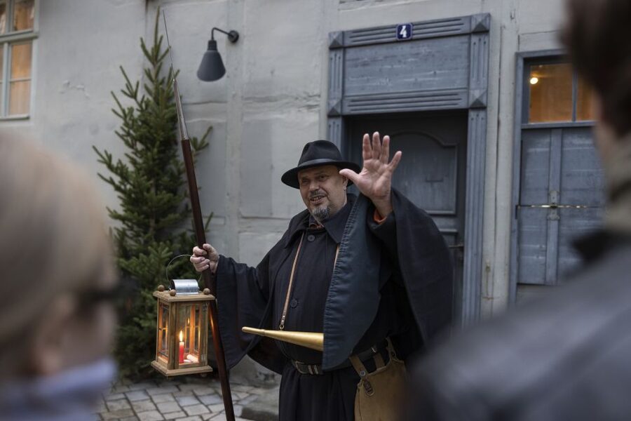 Quedlinburg: Historical Old Town Evening Walking Tour - Night watchmen and the business of safety