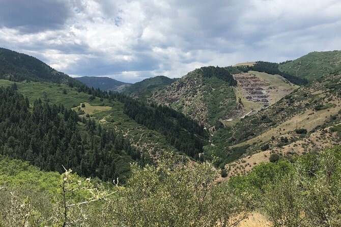 Red Rocks Amphitheatre Historical Walking Tour - Starting at the Red Rocks Visitor Center