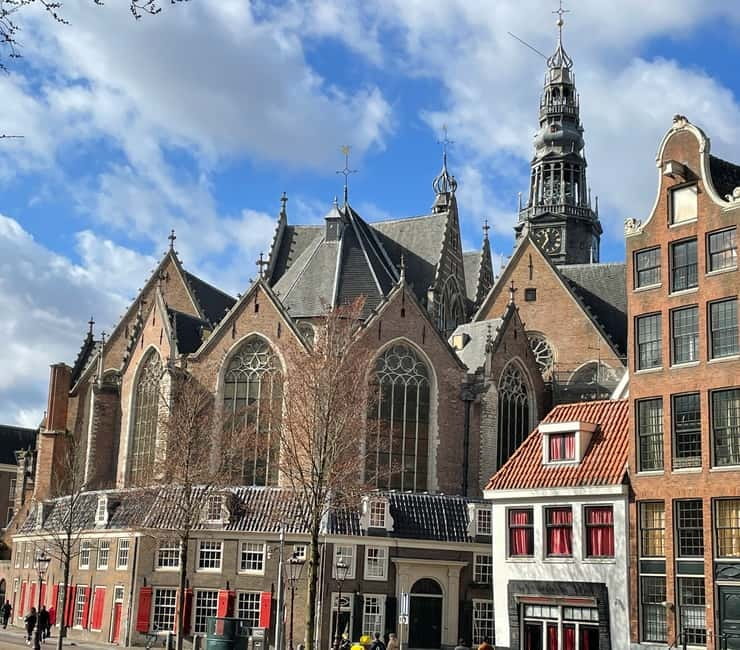 REDKULT: Red Light District & Historical City Center - Anne, Natascha, and the personal guide style