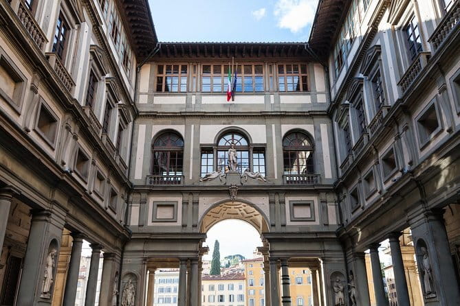 Renaissance & Medieval Florence Guided Walking Tour plus mobile App - San Lorenzo and the Medici family
