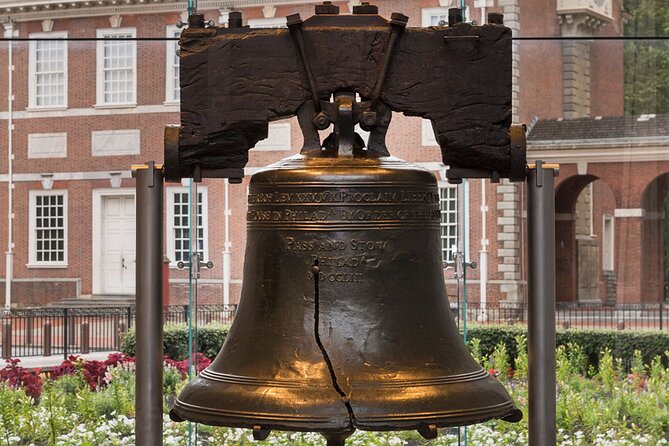 Revolution and the Founders: History Tour of Philadelphia - Congress Hall and the young republic