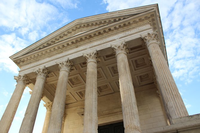 Roman Sites and Historical Places Day Trip from Avignon - Maison Carrée and the Roman center of Nîmes