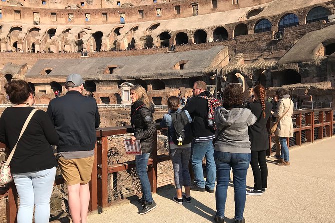 Rome: Colosseum with Arena, Roman Forum and Palatine Guided Tour - Group size, headsets, and guide quality