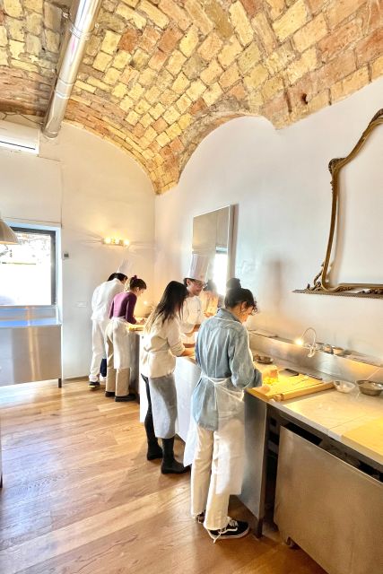 Rome: Five Shapes of Pasta Cooking Class in Ancient Tavern - Key points to know before booking