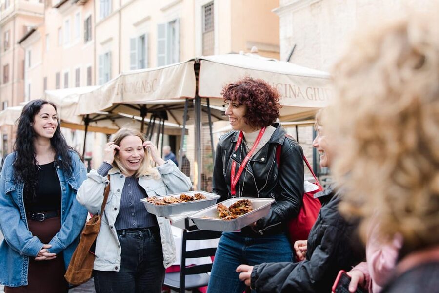 Rome: Food Tour of the Historic Center with Rooftop Spritz - Roman pizza and a fried codfish stop