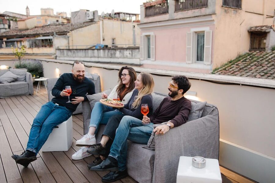 Rome: Food Tour of the Historic Center with Rooftop Spritz - Crossing the Tiber for trapizzino in Trastevere
