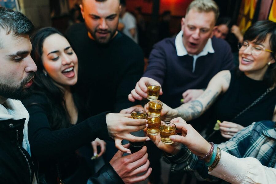 Rome: Forbidden History Walking Tour & Pub Crawl with Drinks - The Italian drinks included in the price
