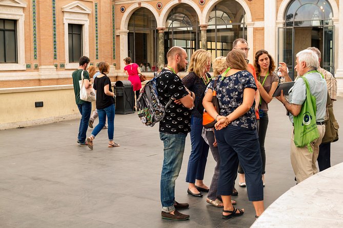 Rome in a Day Tour with Vatican, Colosseum and Historic Center - Lunch near Largo Corrado Ricci gives you one hour