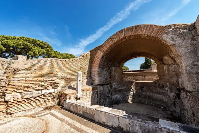 Rome: Ostia Antica Archaeological Park Ticket & Audio App - Streets, apartments, and the shape of Roman life