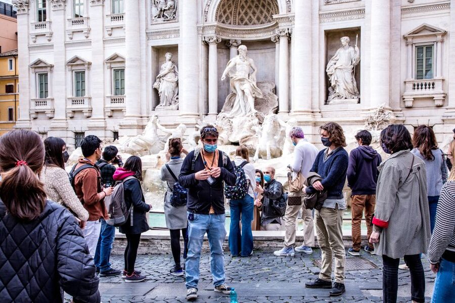 Rome: Rome at Night Evening Historical Walking Tour - Trevi Fountain under the evening lights