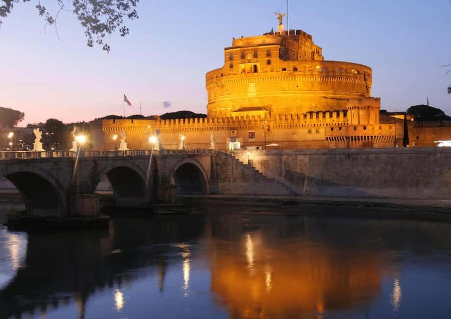 Rome Secrets: Dark History & Tasty Bites Tour - Ciambelline al vino and a pause for something sweet