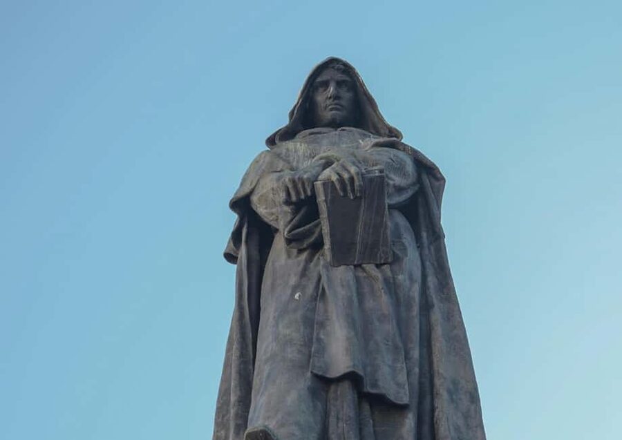 Rome Secrets: Dark History & Tasty Bites Tour - Passetto del Biscione and Rome’s small sacred images