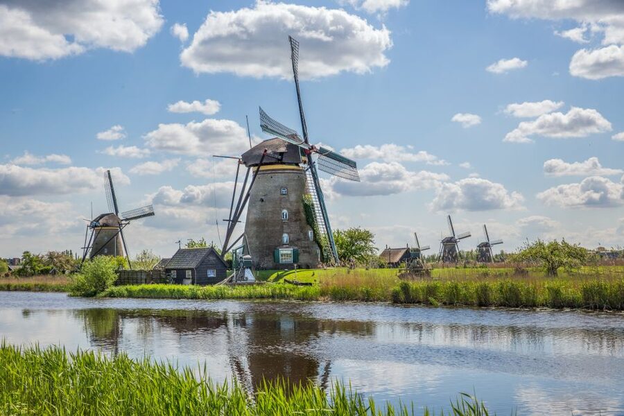 Rotterdam: Kinderdijk UNESCO World Heritage Entry Ticket - Why Kinderdijk is more than a row of windmills