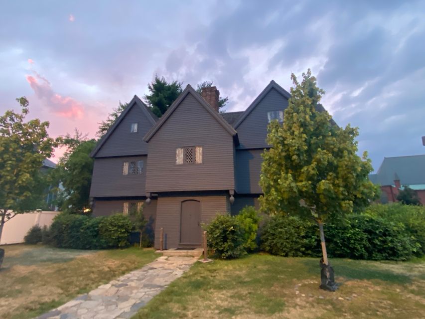 Salem, MA: History and Hauntings Guided Walking Tour - Why this walk is a smart first step in Salem