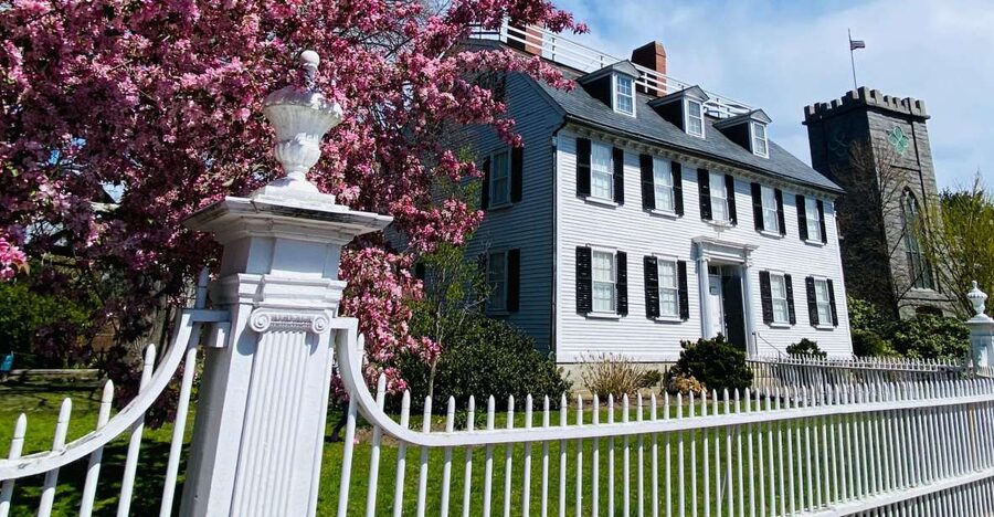 Salem, MA: History and Hauntings Guided Walking Tour - Starting at Old Town Hall in Derby Square