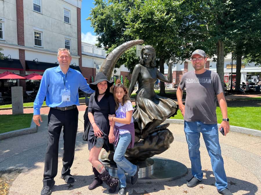 Salem: Witch Trial History and Salem Haunts Walking Tour - Finding the Hocus Pocus Connections