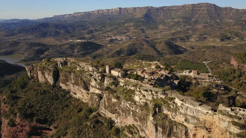 Salou: Siurana Medieval Village Guided Tour w/ Hotel Pickup - Arriving above the Siurana reservoir