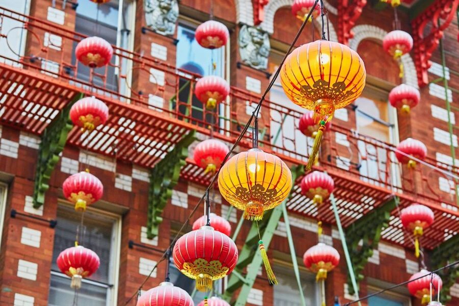 San Francisco: Chinatown Food and History Walking Tour - Cookies, tea, and a stop at Eastern Bakery