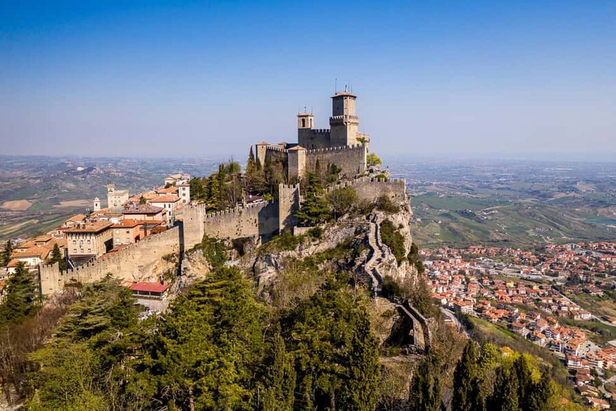 San Marino: Private Historical City Center Walking Tour - Entering San Marino through Porta San Francesco