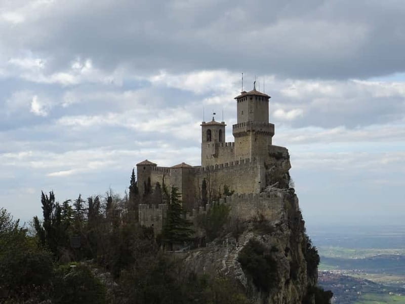 San Marino: Private Historical City Center Walking Tour - Basilica del Santo, the spiritual center