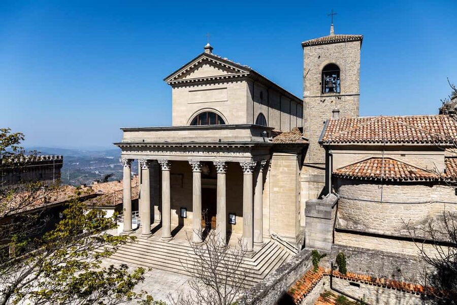 San Marino: Private Historical City Center Walking Tour - Cava dei Balestrieri and the old defensive character
