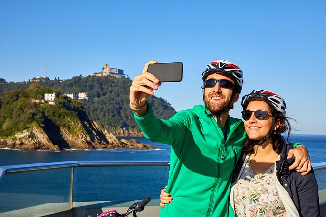 San Sebastian E-bike trour: Basque History and Cultural. - Starting in Reyes Católicos and reaching Buen Pastor