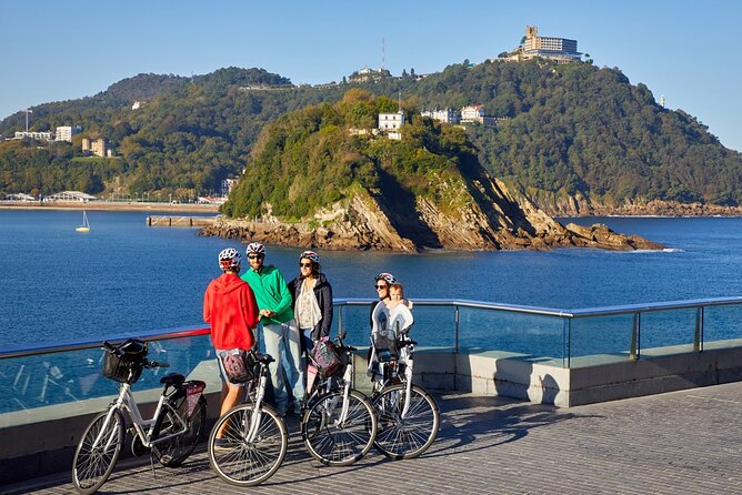 San Sebastian E-bike trour: Basque History and Cultural. - La Concha, the Boulevard, and a local legend