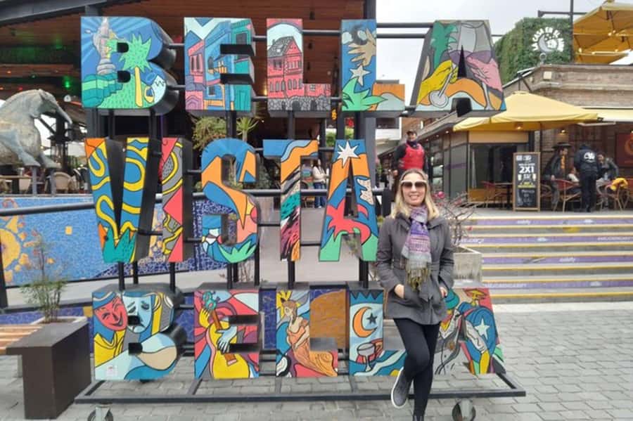 Santiago: Guided Walking Tour of the Historical Old Town - City Hall and the move toward Bellas Artes