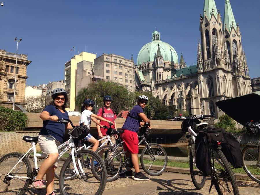 São Paulo: Downtown Historical Bike Tour - Trianon Park and Augusta Park: city green space