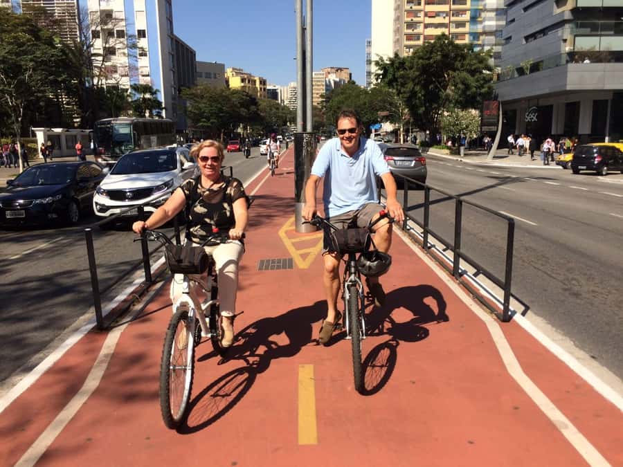 São Paulo: Downtown Historical Bike Tour - Safety, fitness, and the actual riding