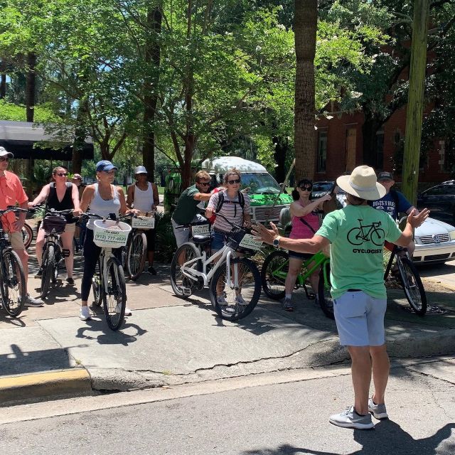 Savannah: Historic District Guided Bike Tour - Why a bicycle works so well in Savannah