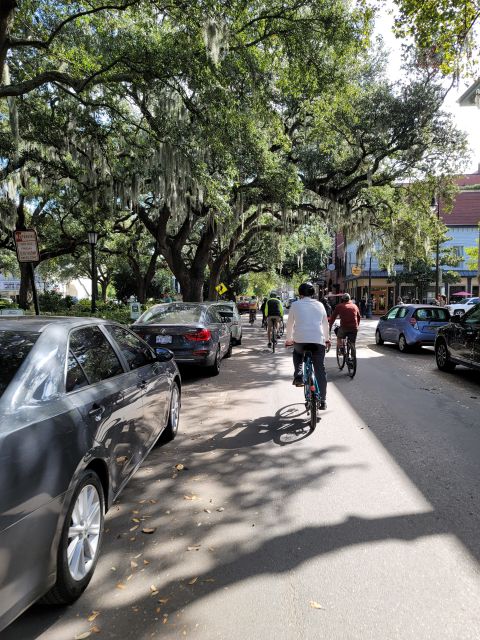 Savannah: Historical Bike Tour with Tour Guide - Weather, comfort, and practical planning