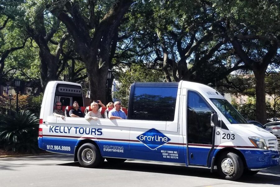 Savannah: Historical Panoramic City Tour - A wide view of Savannah from the first seat