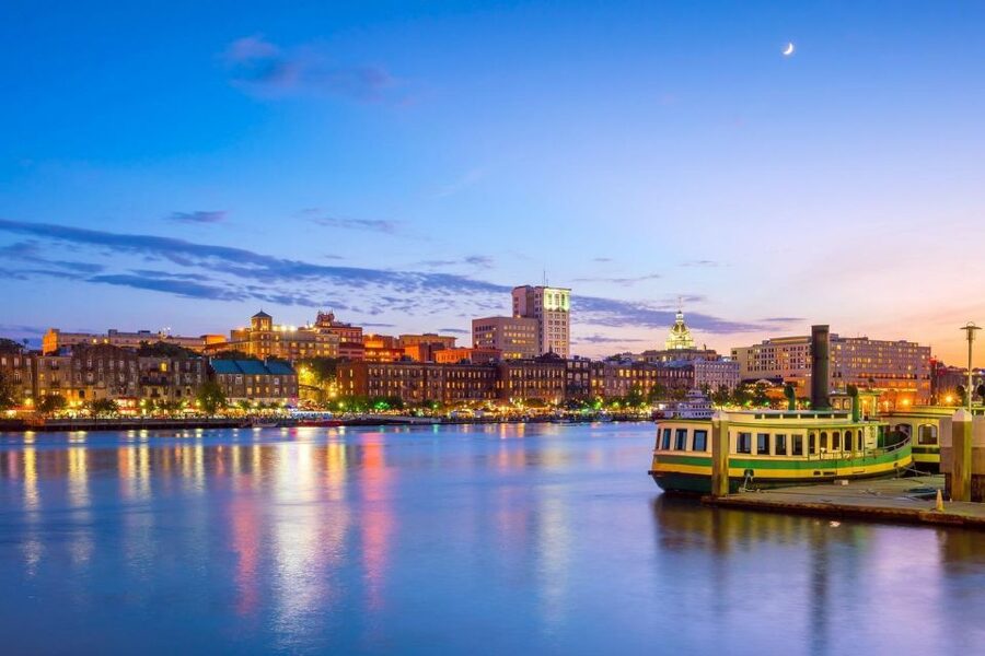 Savannah: Historical Panoramic City Tour - Who should book this Savannah tour?