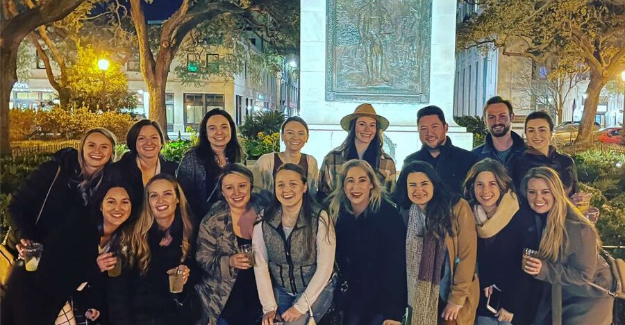 Savannah: Historical Pub Crawl Tour with Drinks Included - Savannah’s haunted past, served one drink at a time