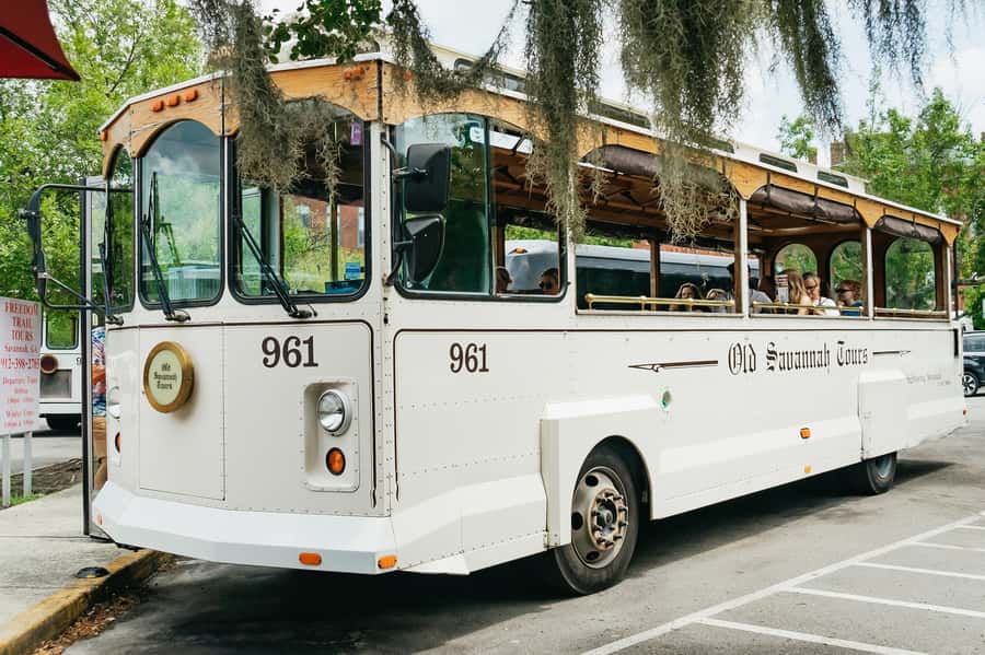 Savannah: Old Savannah Tours Historic Overview - Why this trolley ride is a smart way to meet Savannah
