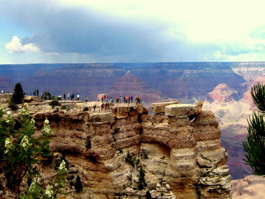 Sedona, AZ: Grand Canyon Guided Tour and Historic Railway - Four hours across the South and East Rims
