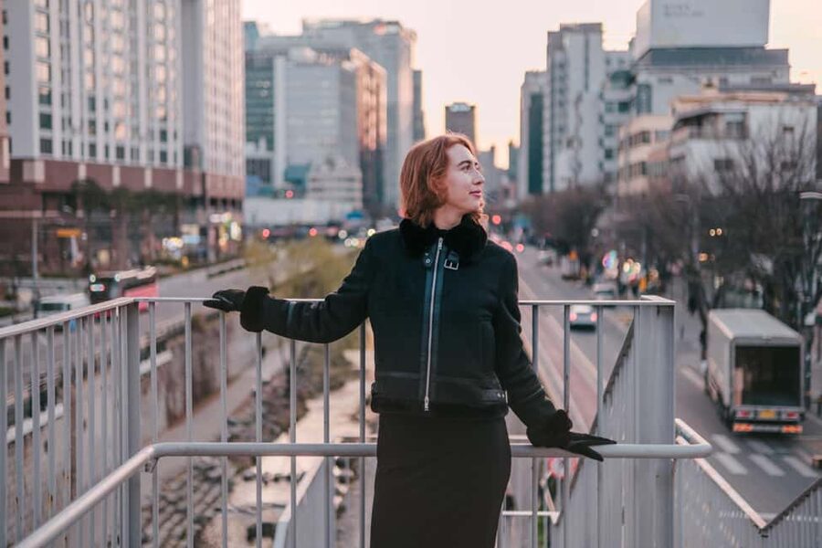 Seoul: Street Photoshoot and Hidden Gem History Walking Tour - Key details at a glance