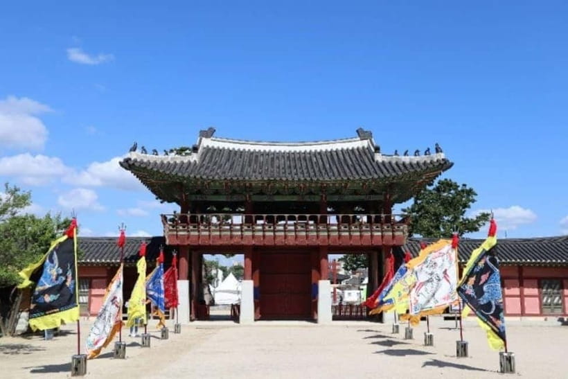 Seoul: Suwon Hwaseong & Waujeongsa & Starfield Heritage Tour - Why this day trip works so well from Seoul