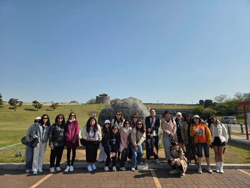 Seoul: Suwon Hwaseong & Waujeongsa & Starfield Heritage Tour - Practical details that make the day easier