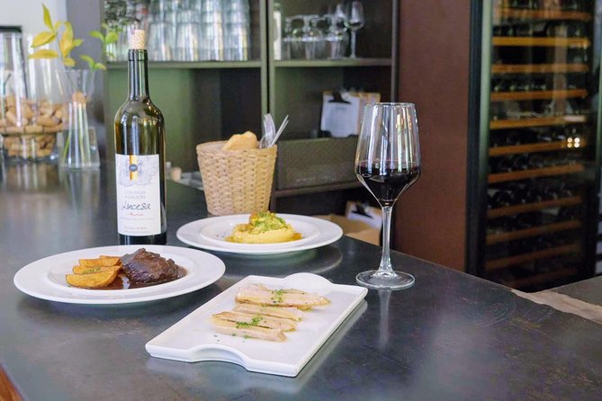 Sevilla Food Tour: Tapas, Wine, History & Traditions - What you will actually eat and drink