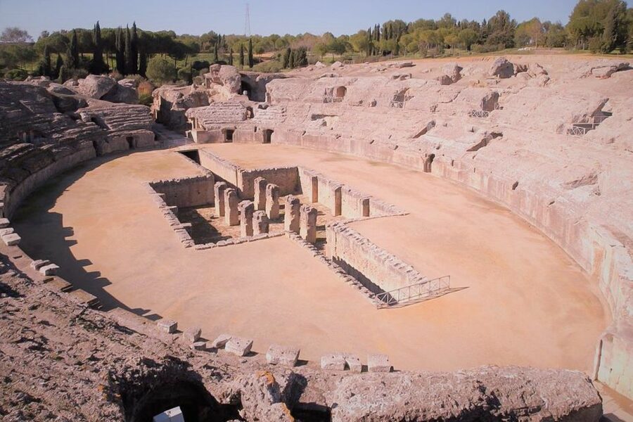 Seville: Game of Thrones and Roman Empire Italica Tour - Casa del Mosaico Planetario