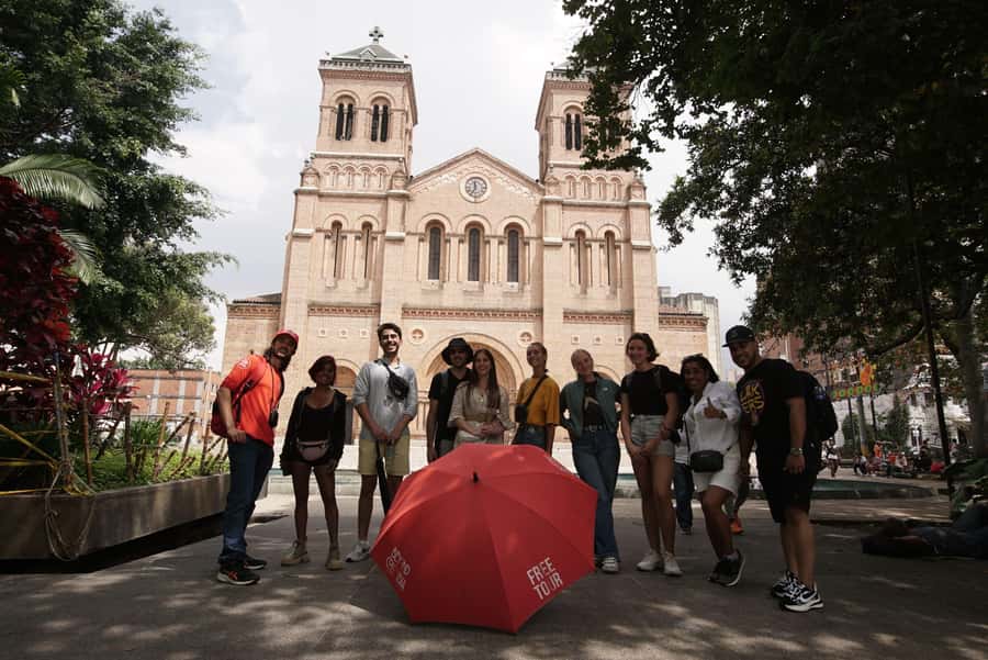 Shared Medellín Downtown Tour with Wireless Audio - Key points to know before you book