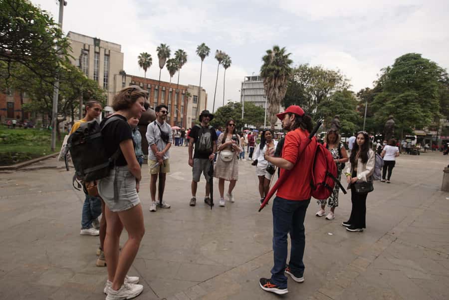 Shared Medellín Downtown Tour with Wireless Audio - Why this downtown walk gives Medellín useful context