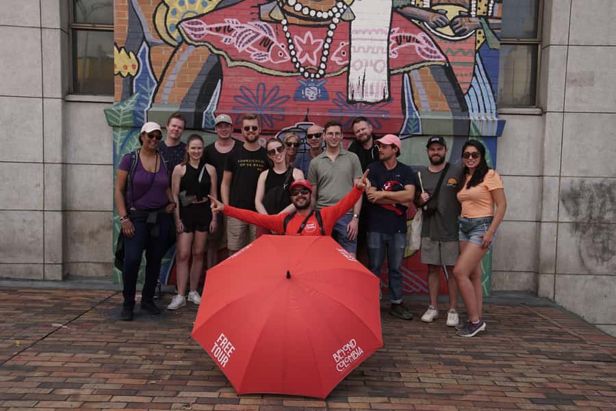 Shared Medellín Downtown Tour with Wireless Audio - The walking demands and downtown realities
