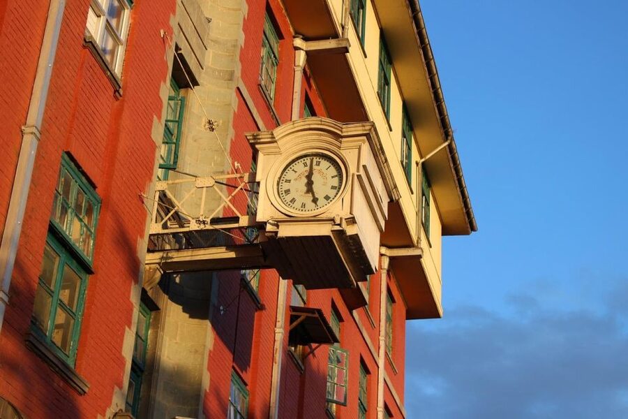 Shimla: Guided Walk Tour-Heritage, Culture & Colonial Trail - All India Radio and the final approach