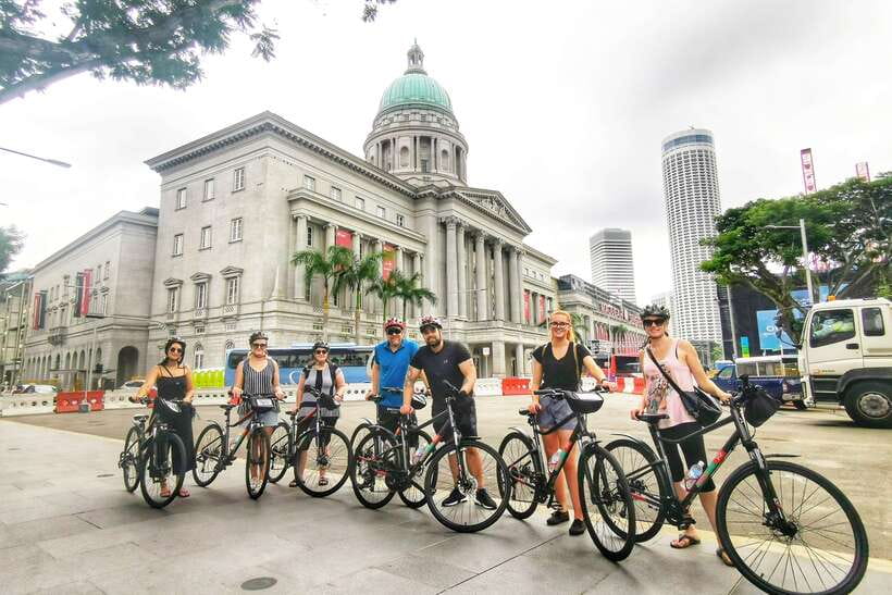 Singapore: Historical Half-Day Bike Tour - Marina Bay, the Merlion, and the Formula 1 route