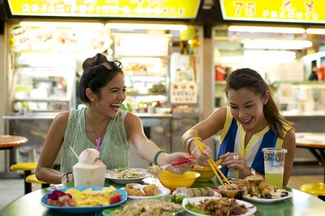 Singapore Private Food, Culture and Heritage Tour with 9 tastings - Food at the first major stop